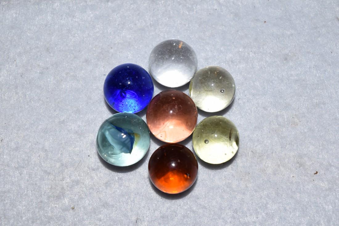Lot of Vintage Glass Marbles: Lot of Vintage Glass Marbles Reserve: $5.00 Shipping: Domestic: Flat-rate of $10.00 to anywhere within the contiguous U.S. International: Foreign shipping rates are determined by destination. Combined