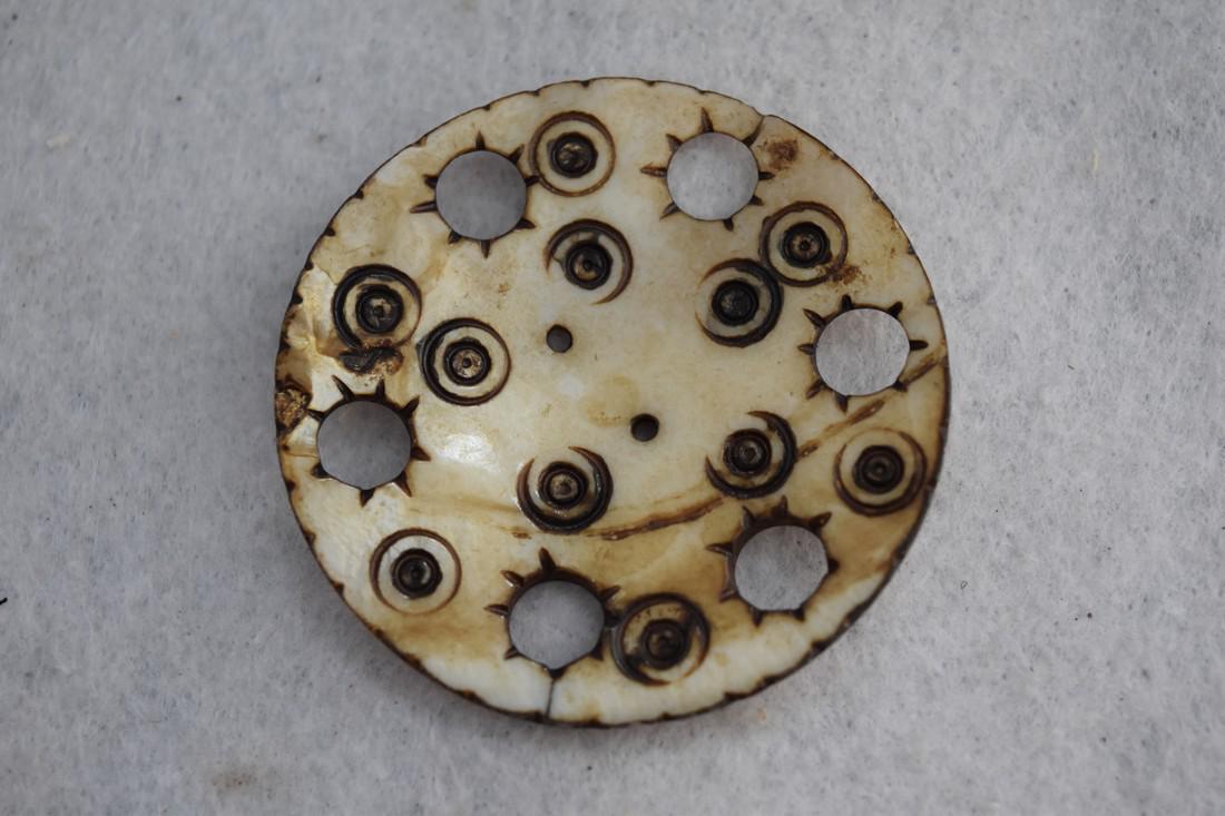 2 1/2" African Shell Pendant (1 of 3)