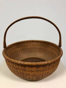 Nantucket Basket With Handle 10" Diameter