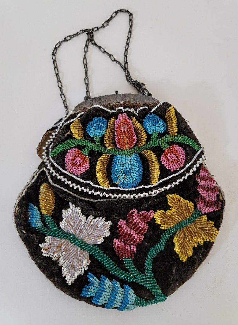 Haudenosaunee (iroquois) Beaded Floral Bag Ca 1840s (1 of 6)
