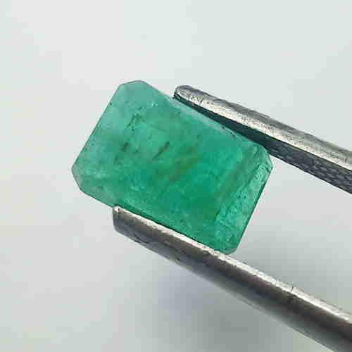 2.30 CTS NATURAL ZAMBIAN EMERALD OCTAGON CUT GOOD COLOR (1 of 4)