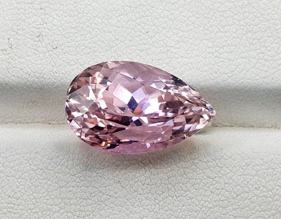 Kunzite, 14.35 cts Natural Pink Kunzite Gemstone From (1 of 4)