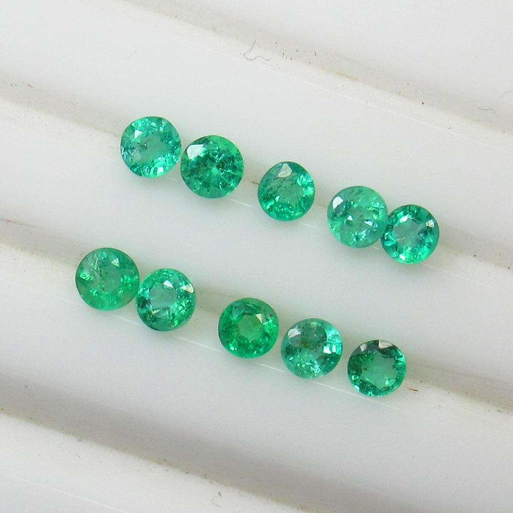 1.10 Ct Natural 10 Zambian Emerald Round Set (1 of 2)