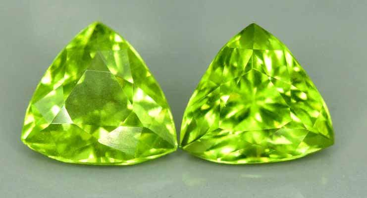 Natural Peridot Loose Gemstones Pair From Supat Mine: 4.30 carats eye Clean Trillion Cut Calibrated Apple Green Color Peridot Loose Gemstones Pair From Supat Mine Pakistan - Weight : 4.30 carats Dimensions - 8*8*4 mm Origin : Supat Mine Pakistan Treatmen