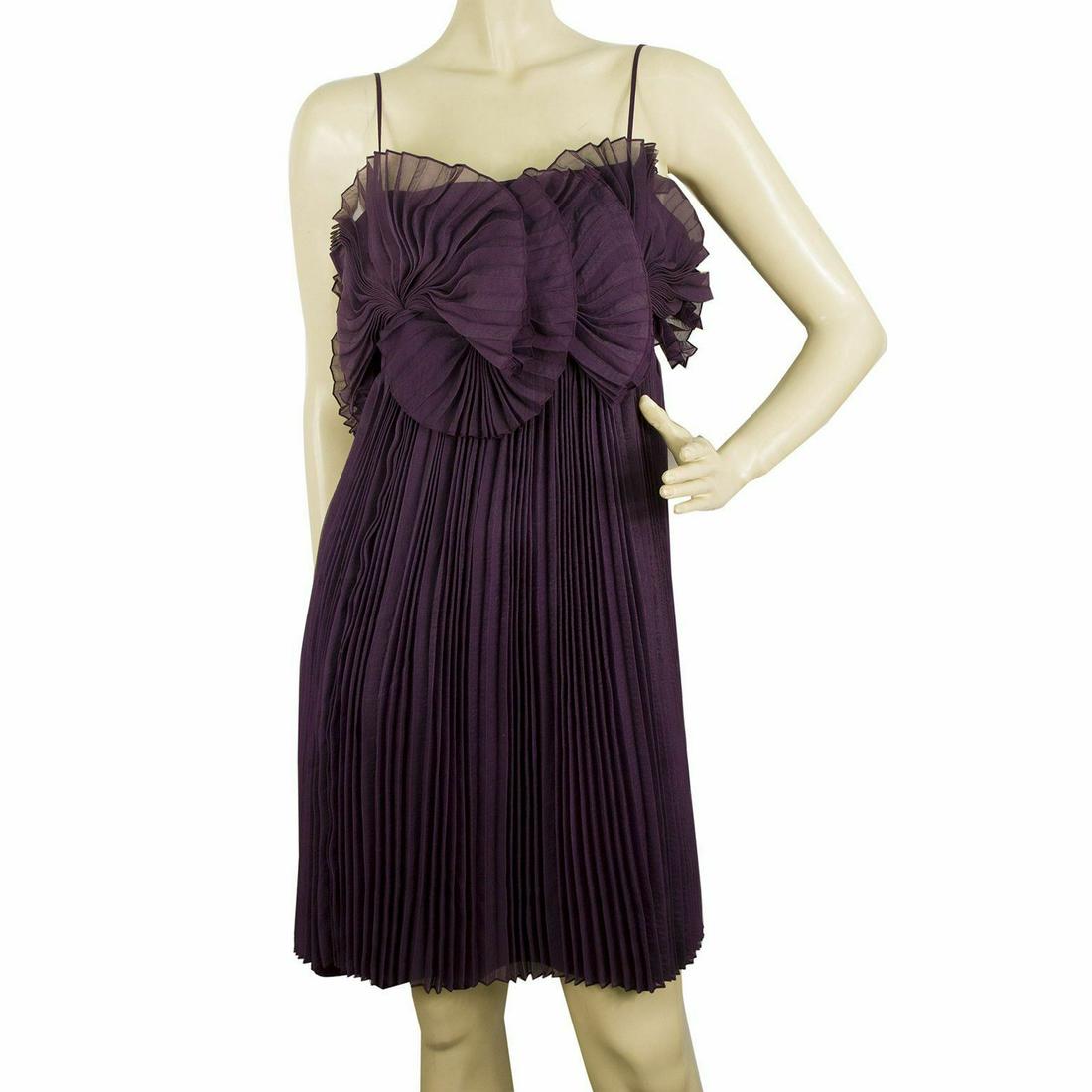 Byblos Purple Silk Fully Pleated Ruffles Spaghetti: Byblos Purple Silk Fully Pleated Ruffles Spaghetti Straps Knee Lngth Dress sz 44 Byblos Purple Silk Fully Pleated Ruffles Spaghetti Straps Knee Lngth Dress sz 44 This magnificent dress is crafted from