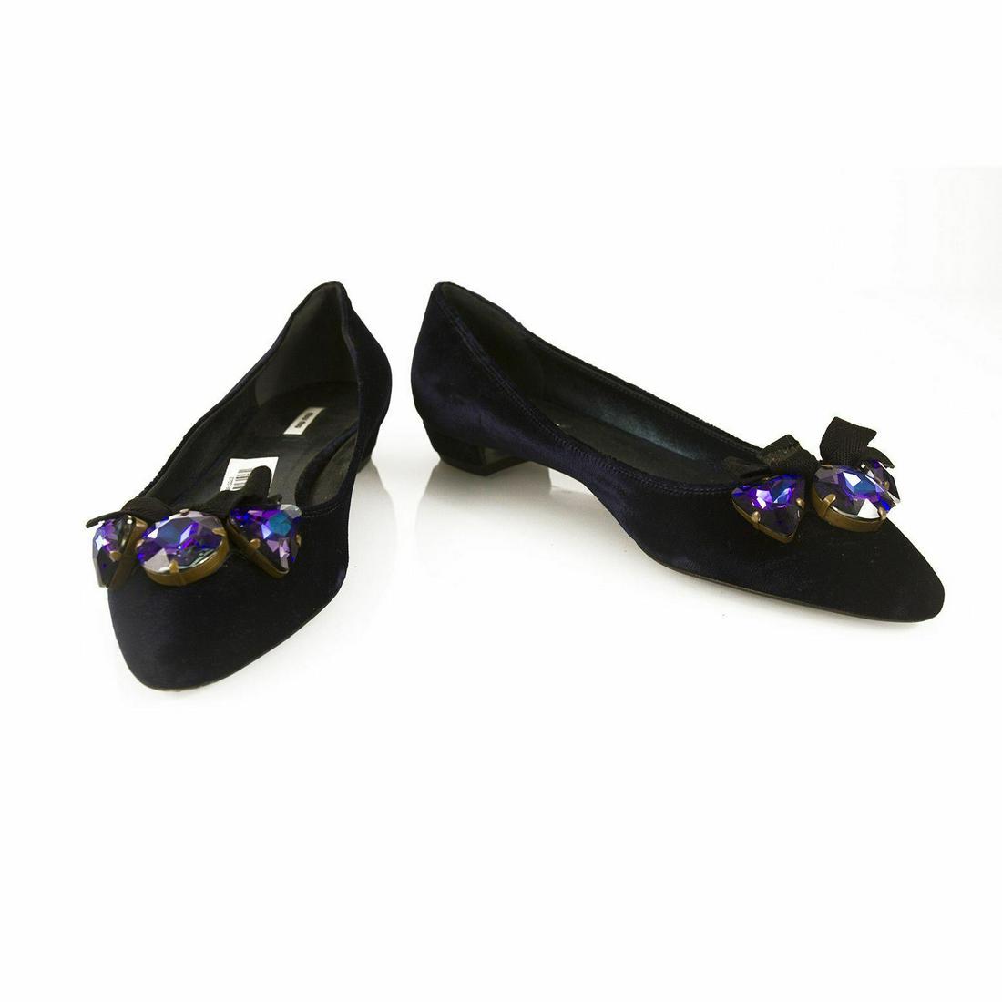 Miu Miu Dark Blue Velvet Large Stone Beaded Bow: Miu Miu Dark Blue Velvet Large Stone Beaded Bow Ballerina Shoes Ballet 37 eu Miu Miu Dark Blue Velvet Large Stone Beaded Bow Ballerina Shoes Ballet 37 eu Miu Miu presents these classic pointy beaded b