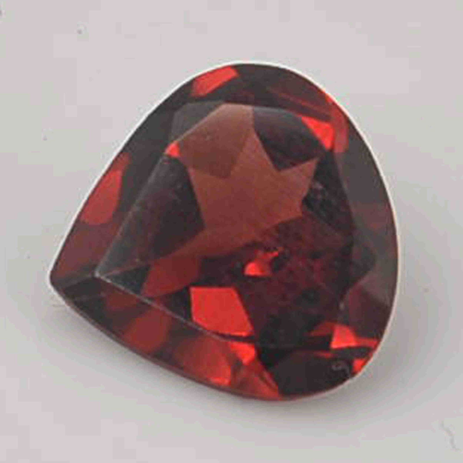 1.7 Carat Red Color Natural Heart Garnet Loose Gemstone: No Reserve! Title: 1.7 Carat Red Color Natural Heart Garnet Loose Gemstone 1 Pieces Gemstones: Garnet Carat Weights: 1.7 Size/Dimensions: 4H x 8L x 8W mm Shipping: Domestic: Flat-rate of $7.00 to anyw