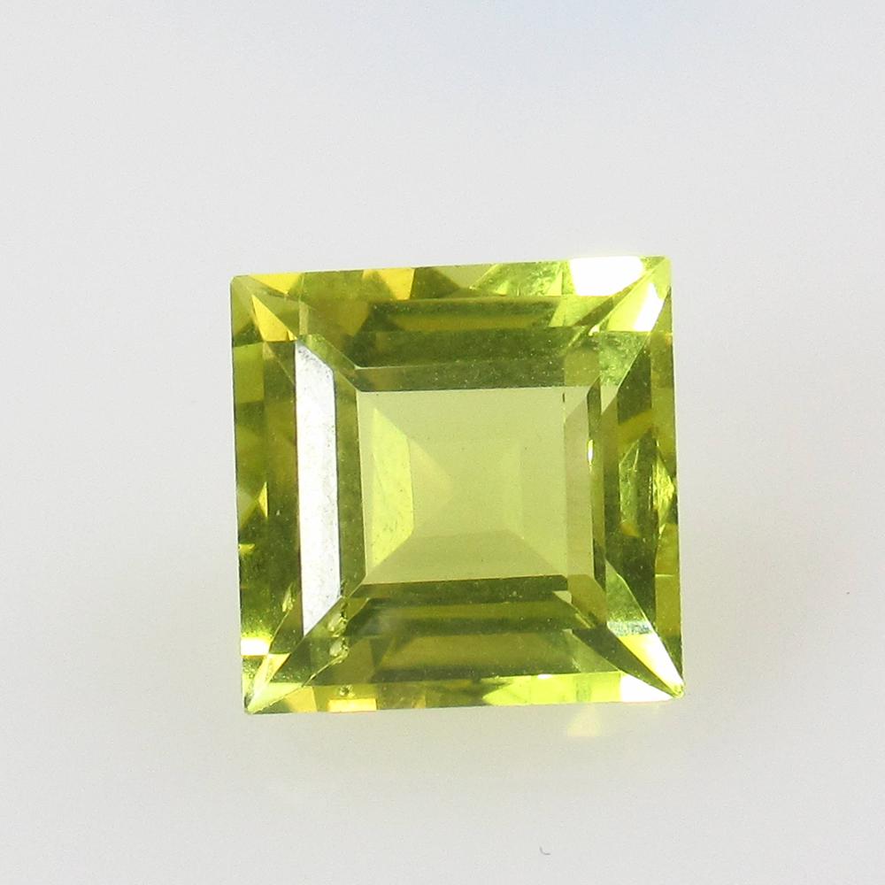 5.42 Ct Natural Lemon Quartz Square Cut: No Reserve! Title: 5.42 Ct Natural Lemon Quartz Square Cut Stone Clarity: VVS Gemstones: Natural Lemon Quartz Carat Weights: 5.42 Size/Dimensions: 10.10 x 10.10 x 7.10 mm Additional Information: Good 