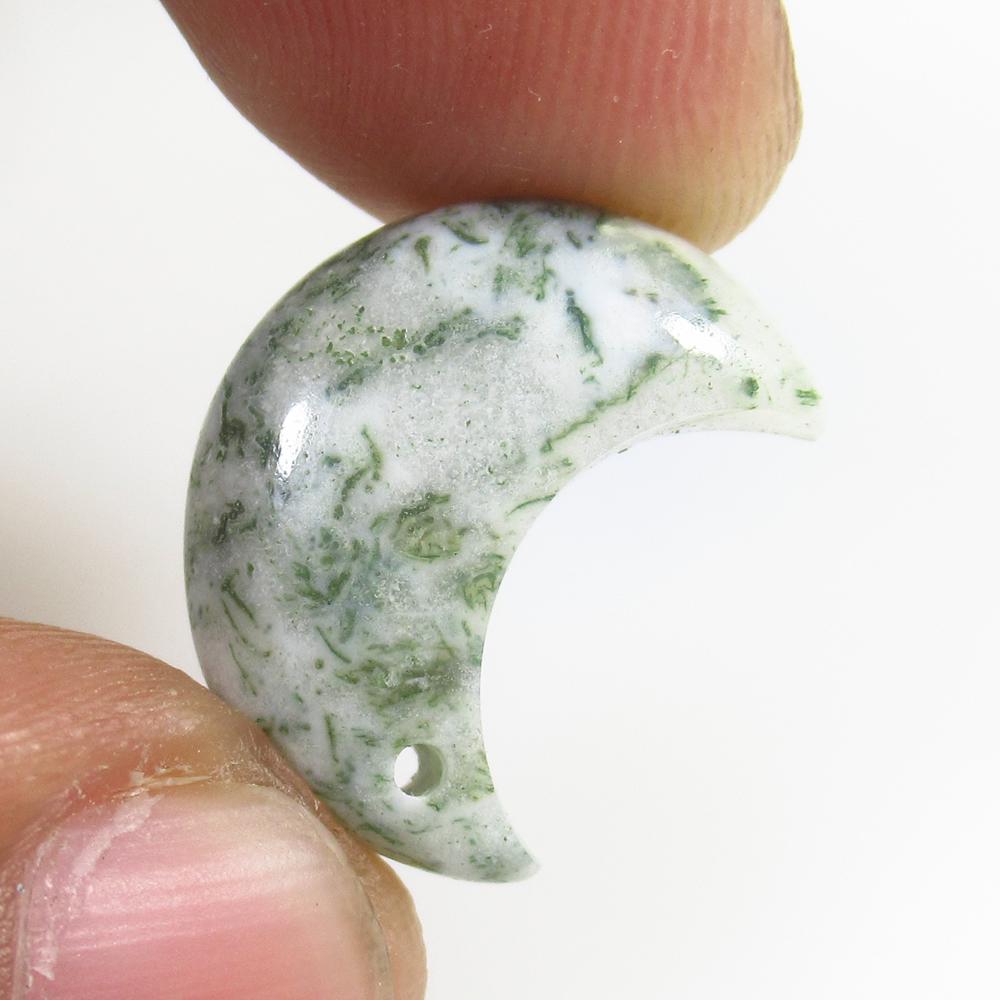 8.35 Ct Natural Jasper Quartz Half Moon Shape Cab: No Reserve! Title: 8.35 Ct Natural Jasper Quartz Half Moon Shape Cab Stone Clarity: Opaque Gemstones: Natural Jasper Quartz Carat Weights: 8.35 Size/Dimensions: 17.10 x 8.00 x 8.00 mm Additional Infor