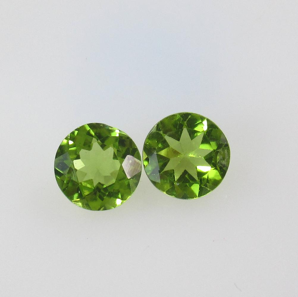 2.51 Ct Natural Pakistan Peridot Round Pair (1 of 2)