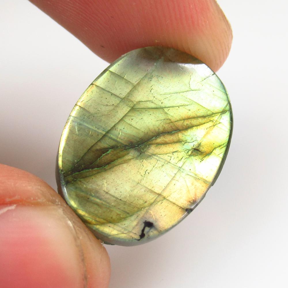 19.90 Ct Natural Labradorite Carving: No Reserve! Title: 19.90 Ct Natural Labradorite Carving Stone Clarity: Opaque Gemstones: Natural Labradorite Carat Weights: 19.9 Size/Dimensions: 21.00 x 15.30 x 7.40 mm Additional Information: Nice C