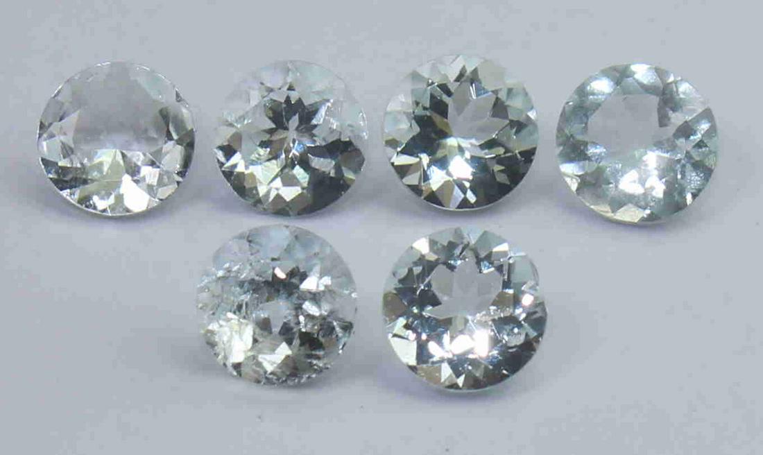 2.72 Cts Natural White beryl Lot: No Reserve! Title: 2.72 Cts Natural White beryl Lot Additional Information: Gemstone : Natural White beryl Origin : Brazil Weight : 2.72 Carats Dimensions : 5-5 mm [Calibrated] Shape : Round Cut Numbe