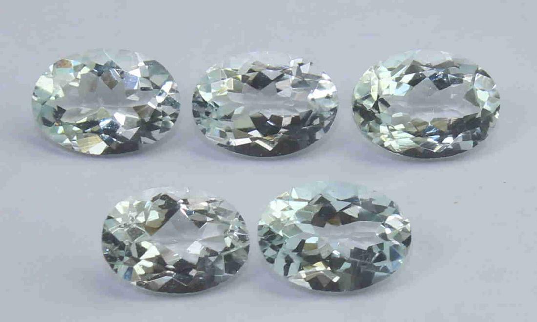 3.68 Cts Natural White beryl Lot: No Reserve! Title: 3.68 Cts Natural White beryl Lot Additional Information: Gemstone : Natural White beryl Origin : Brazil Weight : 3.68 Carats Dimensions : 7x5 mm [Calibrated] Shape : Oval Cut Nu