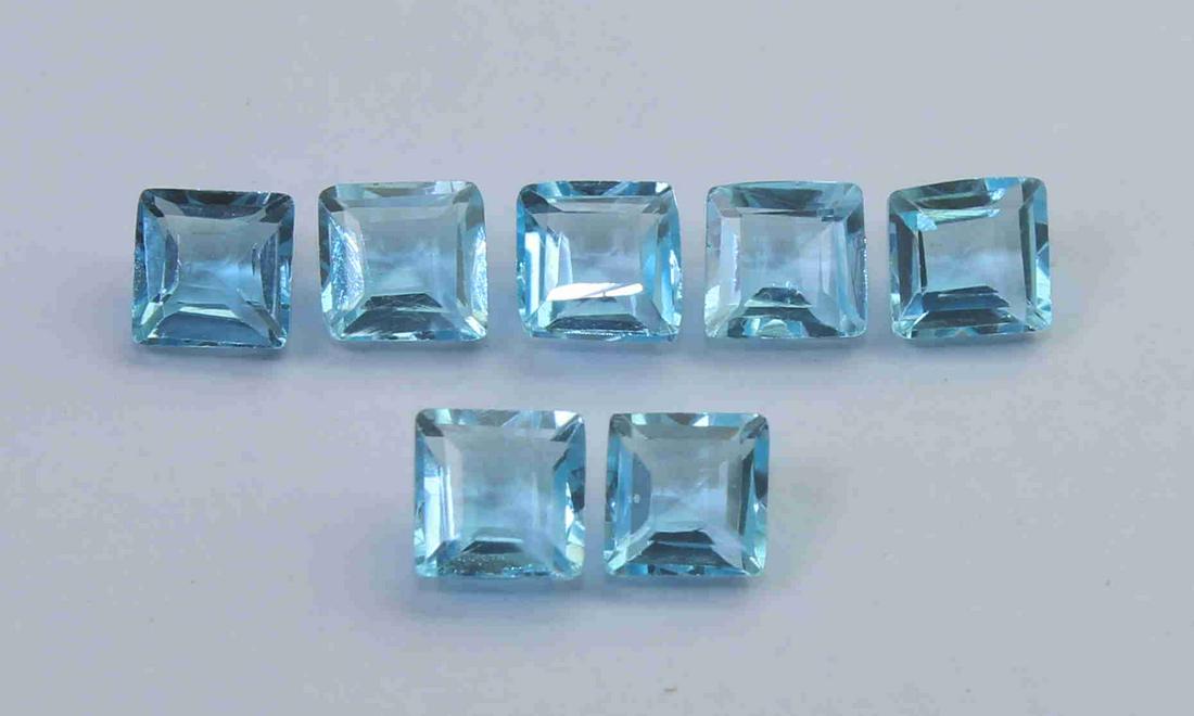 2.97 Cts Natural Blue Topaz Lot: No Reserve! Title: 2.97 Cts Natural Blue Topaz Lot Additional Information: Gemstone : Natural Blue Topaz Origin : Brazil Weight : 2.97 Carats Dimensions : 4x4 mm (Celebrated) Shape : Square Cut Number