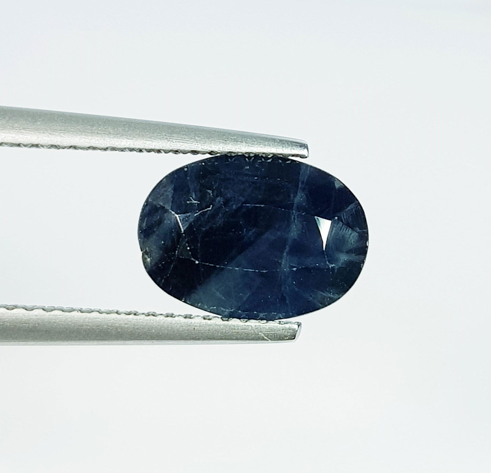 3.34 ct Natural Faceted Sapphire (1 of 4)