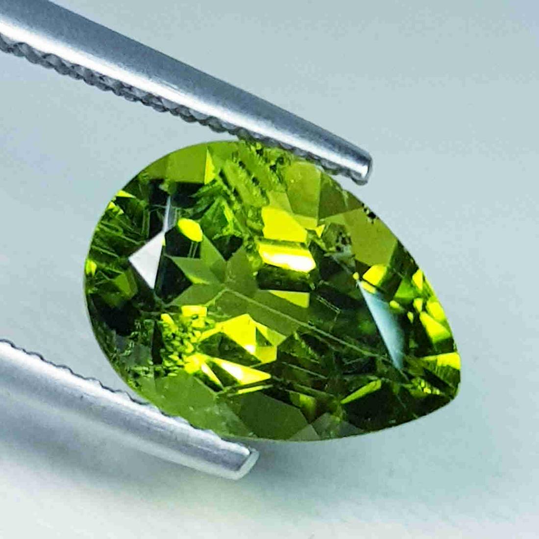 Natural Peridot Pear Cut 3.16 ct (1 of 4)