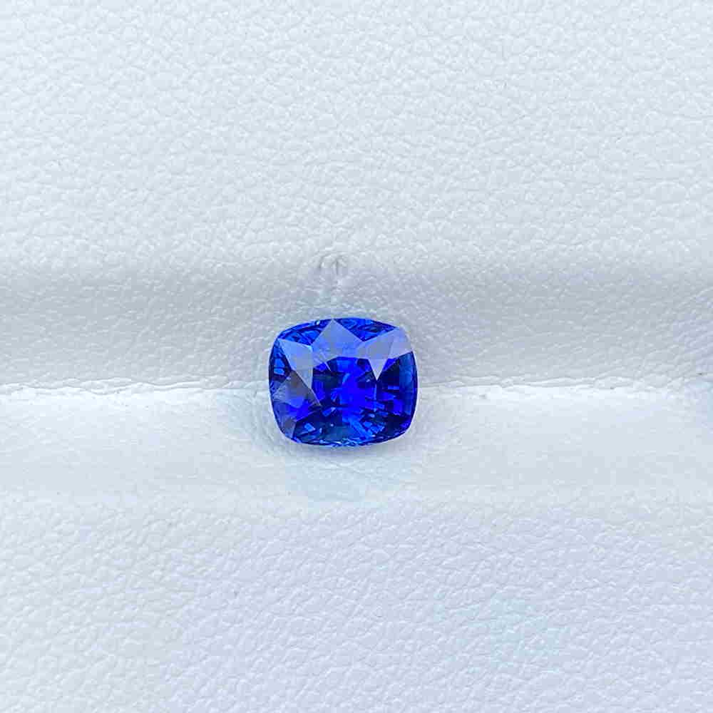 Natural Royal Blue Sapphire 1.60 Cts Cushion Cut Loose (1 of 5)