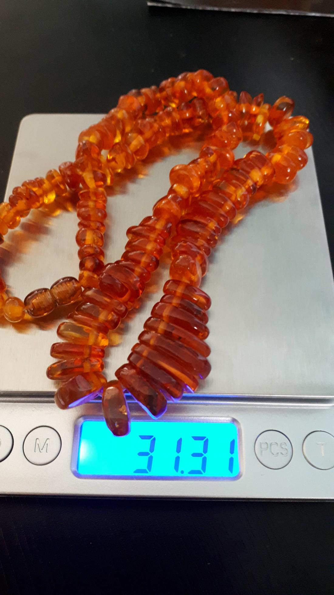 Modern Cognac Amber Necklace Collie (1 of 3)