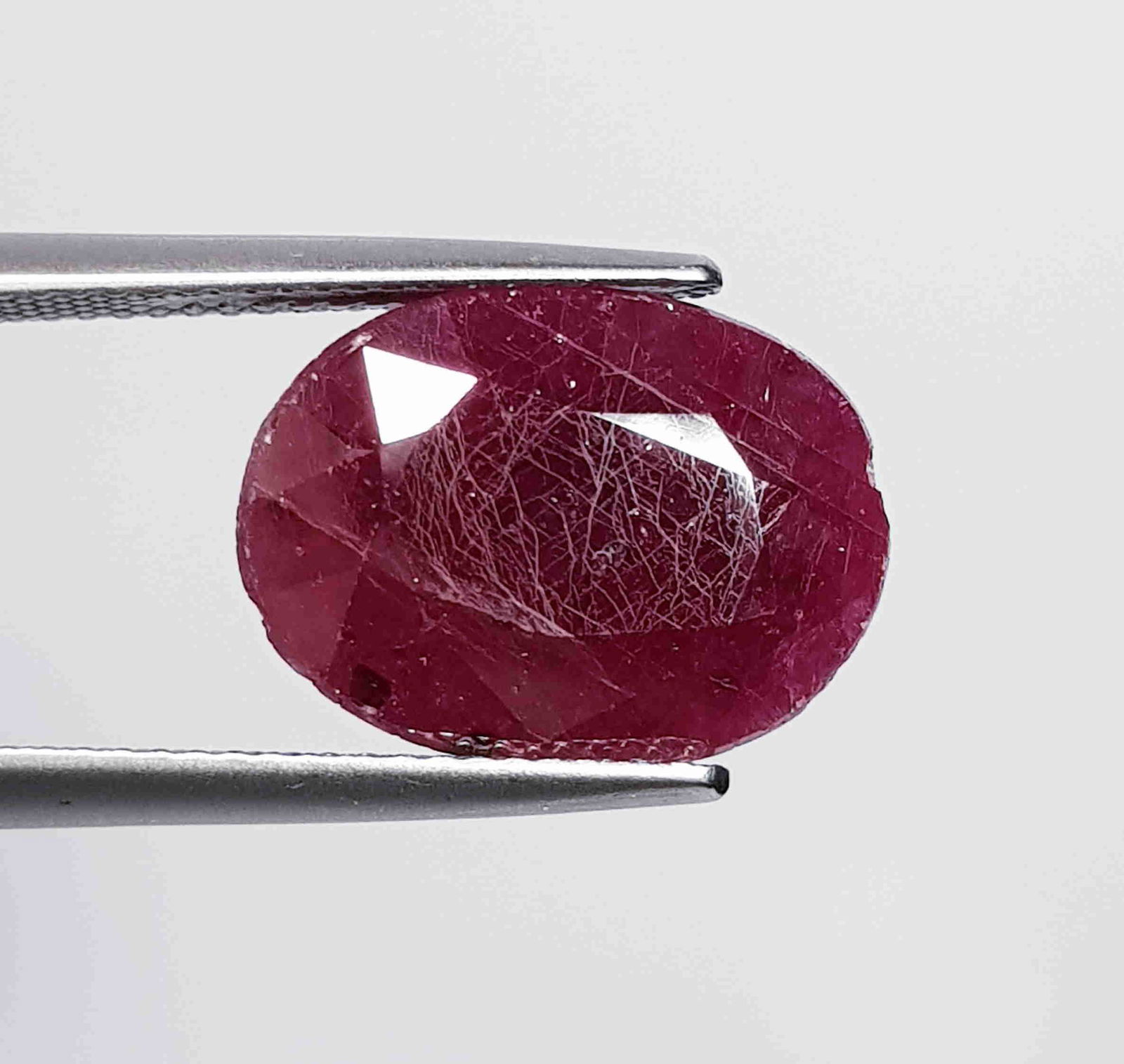 10.85 Ct Natural Faceted Ruby Oval cut (1 of 4)
