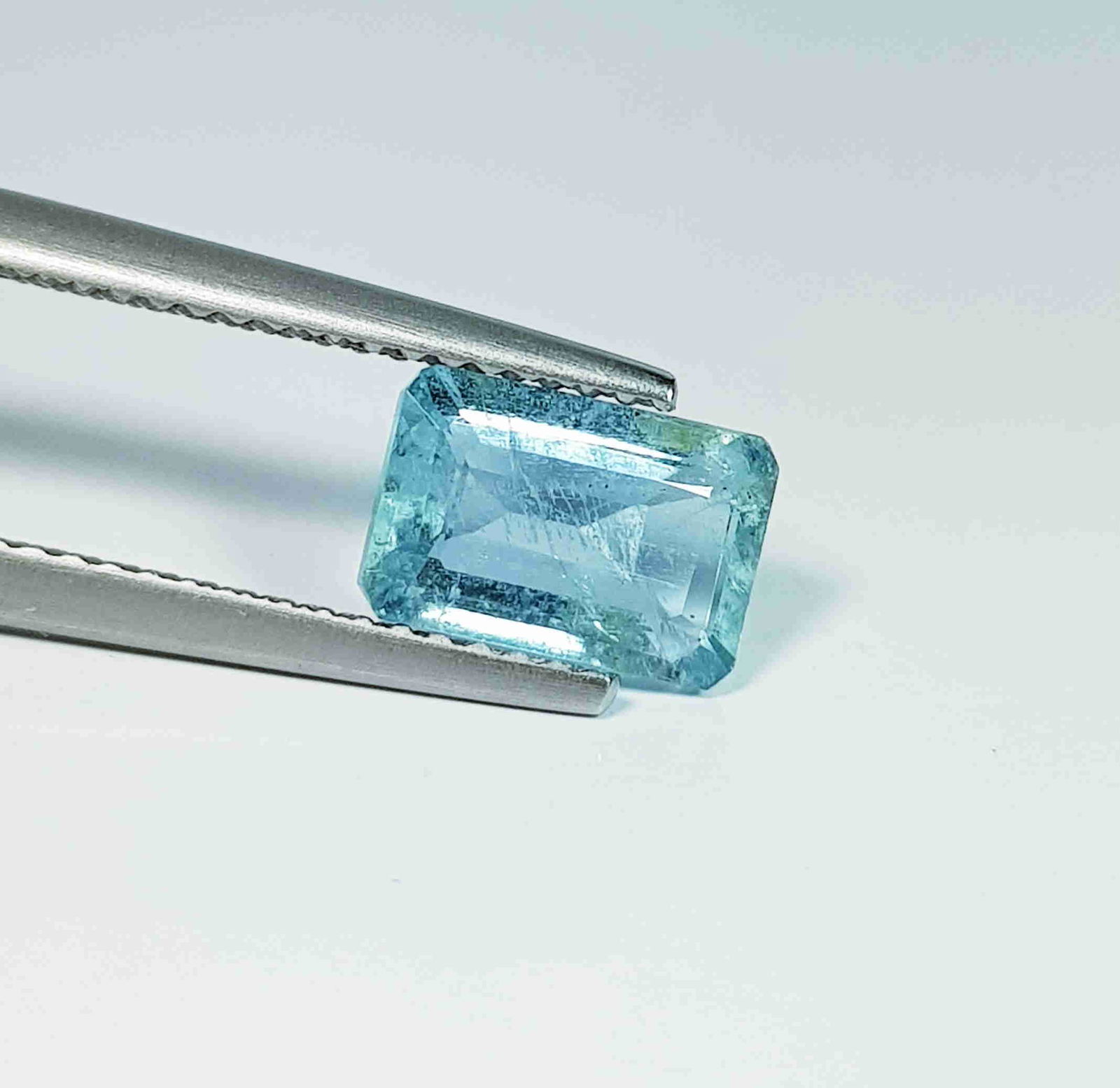 1.45 Ct Natural Aquamarine Emerald Cut (1 of 4)
