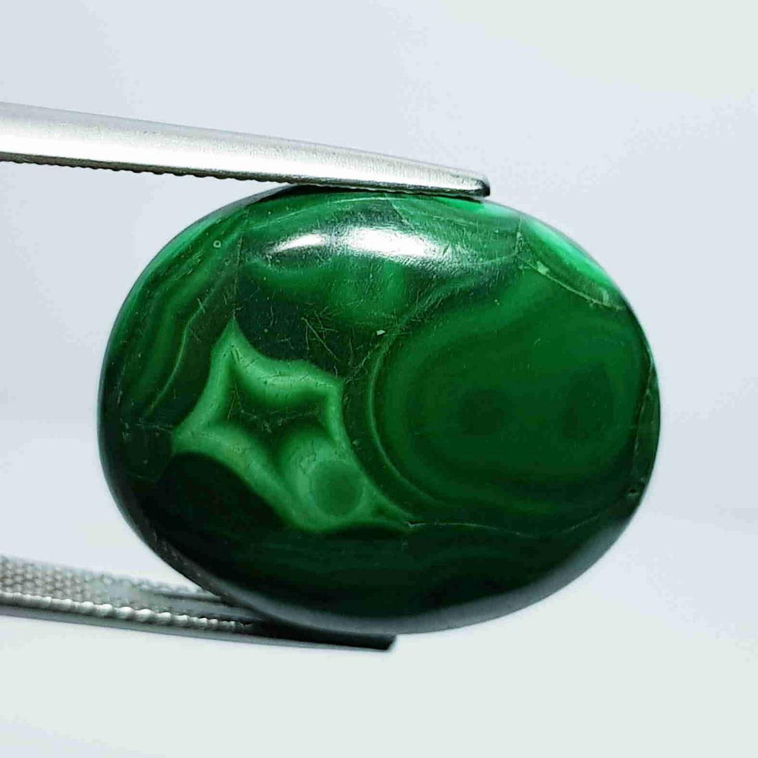 36.80 ct Natural Malachite: No Reserve! Title: 36.80 ct Natural Malachite Color/Clarity: Opaque Gemstones: Loosegemstone Carat Weights: 36.8 Size/Dimensions: 24.60 x 20.40 x 6.00 Additional Information: Oval - USA/Egypt Shipping