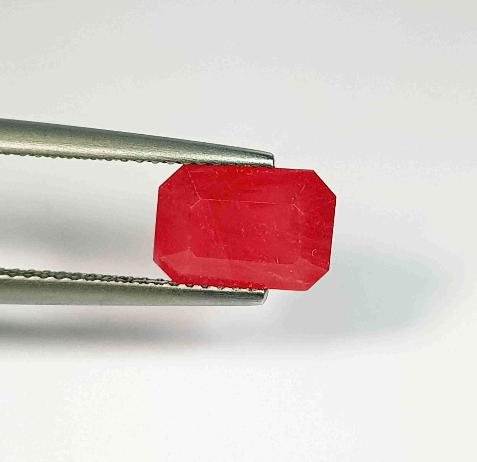 3.43 Ct  Natural Rhodonite Emerald Cut (1 of 4)