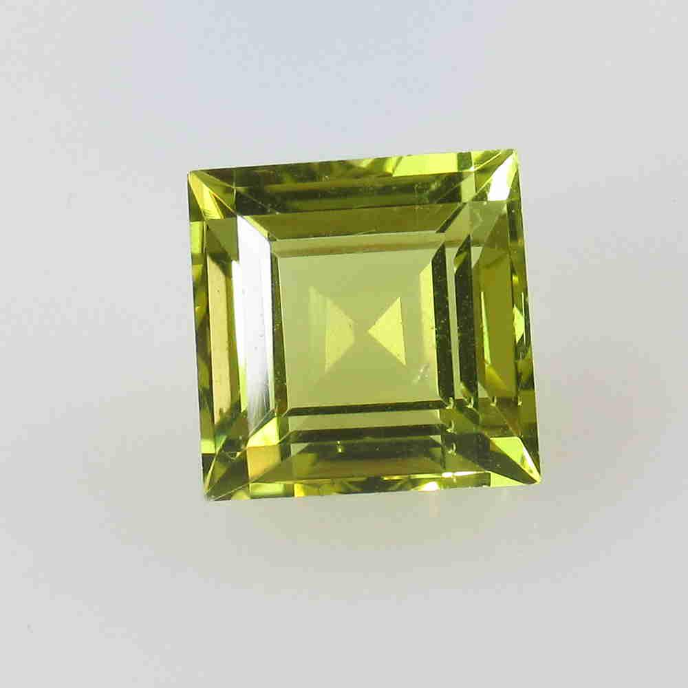 10.85 Ctw Natural Lemon Quartz Square Pair: No Reserve! Title: 10.85 Ctw Natural Lemon Quartz Square Pair Stone Clarity: VVS Gemstone: Lemon Quartz Carat Weight: 10.85 Size/Dimensions: 10.30 x 10.20 x 7.10 mm / 2 PC's Additional Information: Go