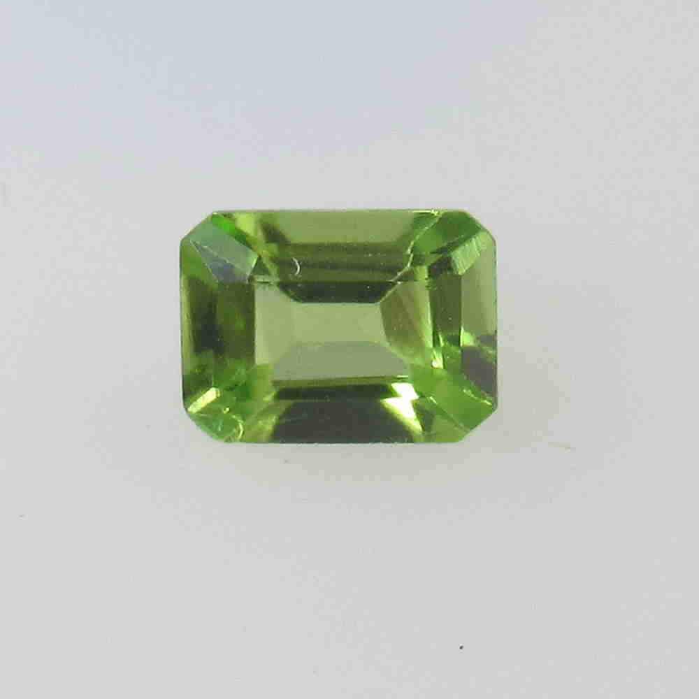 1.10 Ctw Natural Pakistan Peridot OCtwagon Cut: No Reserve! Title: 1.10 Ctw Natural Pakistan Peridot OCtwagon Cut Stone Clarity: VVS Gemstone: Peridot Carat Weight: 1.10 Size/Dimensions: 7.00 x 5.30 x 3.50 mm Additional Information: Top Class Luste