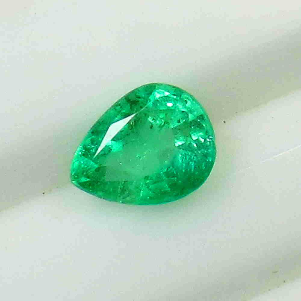 0.74 Ctw Natural Zambian Emerald Pear Cut (1 of 2)