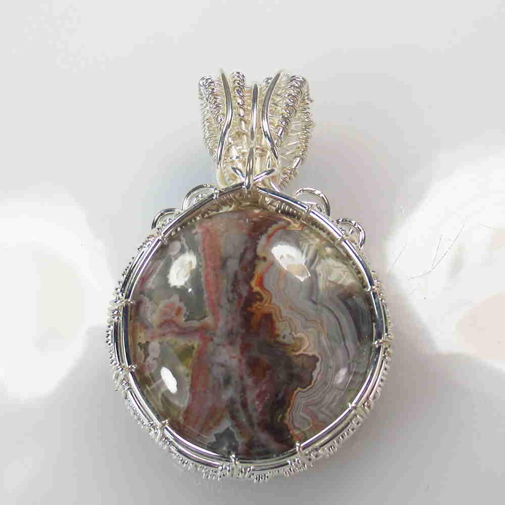 81.59 Ctw Natural Jasper Quartz With Pendant (1 of 2)