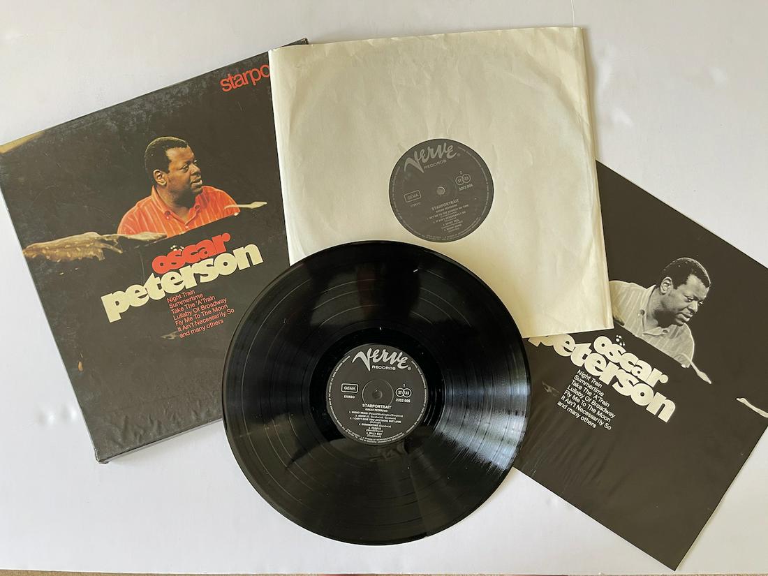 Oscar Peterson – Starportrait BOX SET: Title: Oscar Peterson – Starportrait BOX SET Additional Information: Oscar Peterson – Starportrait Label: Verve Records – 2622004 (WITH RECORDS #2352 005). Series: Starportrait – Format: 2 × 