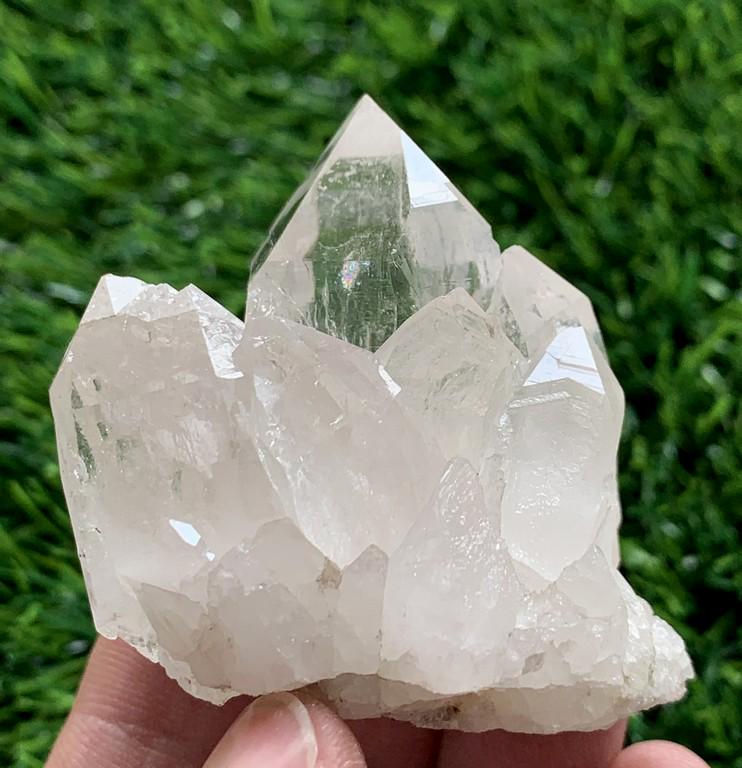 82 Gram Beautiful Natural  Quartz Specimen (1 of 5)