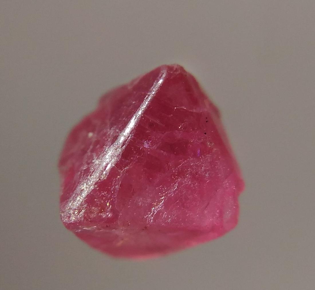 1.5 CT RED SPINEL - UNTREATED GEMSTONE (1 of 7)