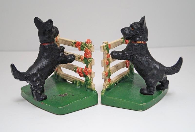 Scottie Dog by Fence Cast Iron Hubley Bookends (1 of 7)