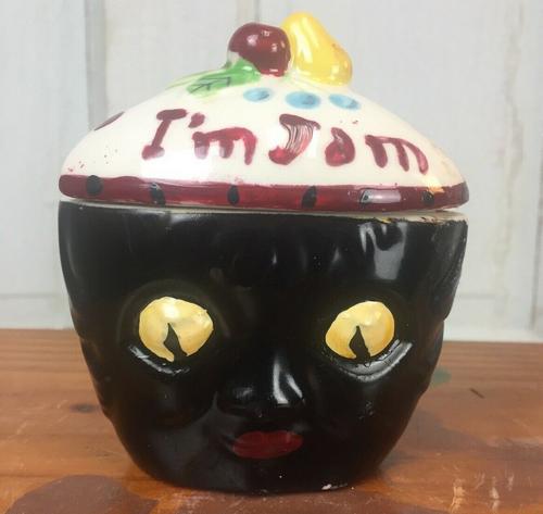 Vintage 1940s I'M JAM Covered Bowl Lidded Jam Pot Jam: Title: Vintage 1940s I'M JAM Covered Bowl Lidded Jam Pot Jam Jar SMALL HAIRLINE ON BOTTOM Provenance/Additional Info: Vintage 1940s I'M JAM Covered Bowl Lidded Jam Pot Jam Jar Date/Period: APPROX 1940