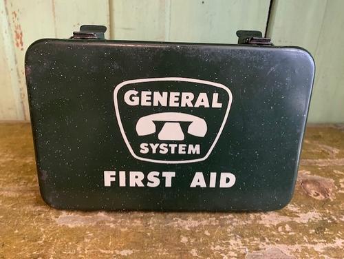 PRE BELL TELEPHONE GENERAL TELEPHONE SYSTEM FIRST AID (1 of 11)