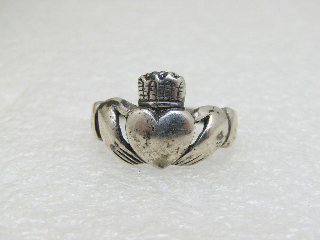 Vintage Sterling Silver Claddagh Ring, Size 8, 3.69 (1 of 7)