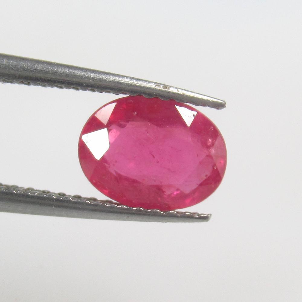 1.41 Ct Natural Mozambique Pinkish Ruby Oval Cut: No Reserve! Title: 1.41 Ct Natural Mozambique Pinkish Ruby Oval Cut Stone Clarity: VVS Gemstone: Natural Ruby Carat Weight: 1.41 Size/Dimensions: 8.00 x 6.00 x 3.10 mm Additional Information: Oval Cut