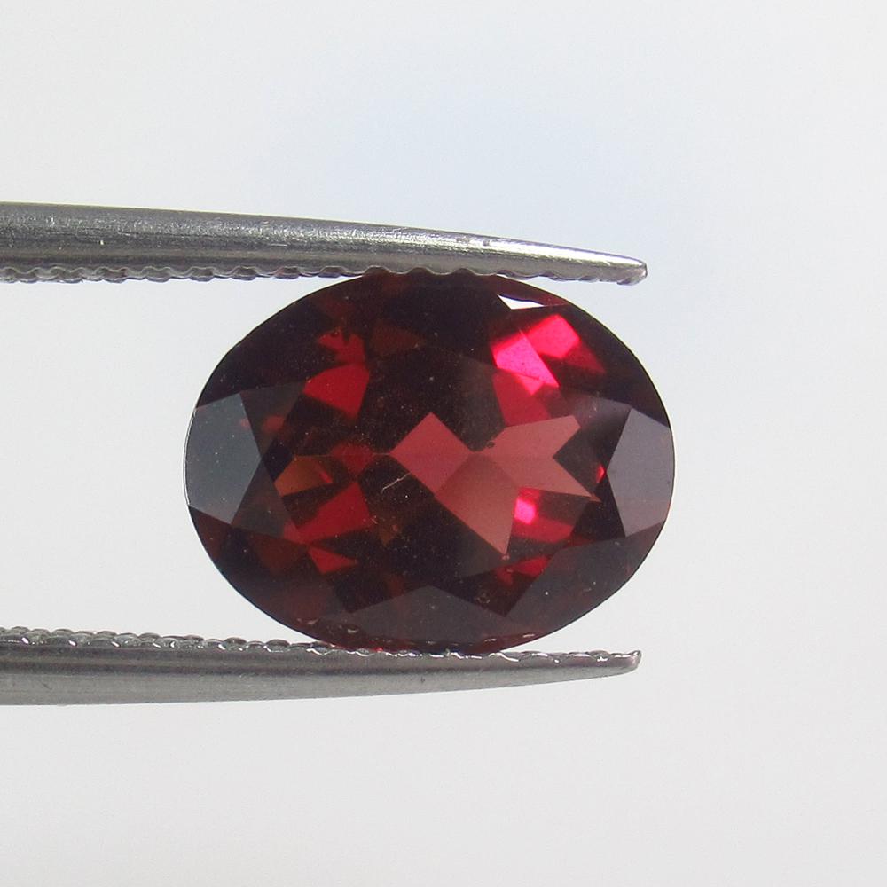 2.48 Ct Natural Pink Rhodolite Garnet Oval Cut (1 of 2)