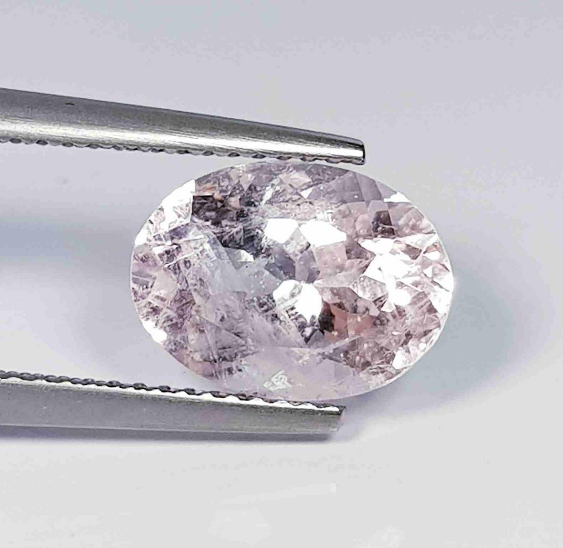 3.54 Ct Natural Morganite Oval Cut (1 of 4)
