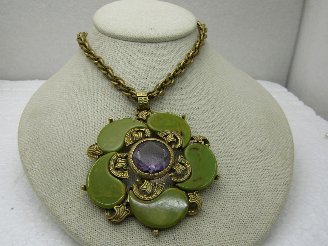 Vintage Green Paisley Bakelite Necklace, Signed Art, (1 of 6)