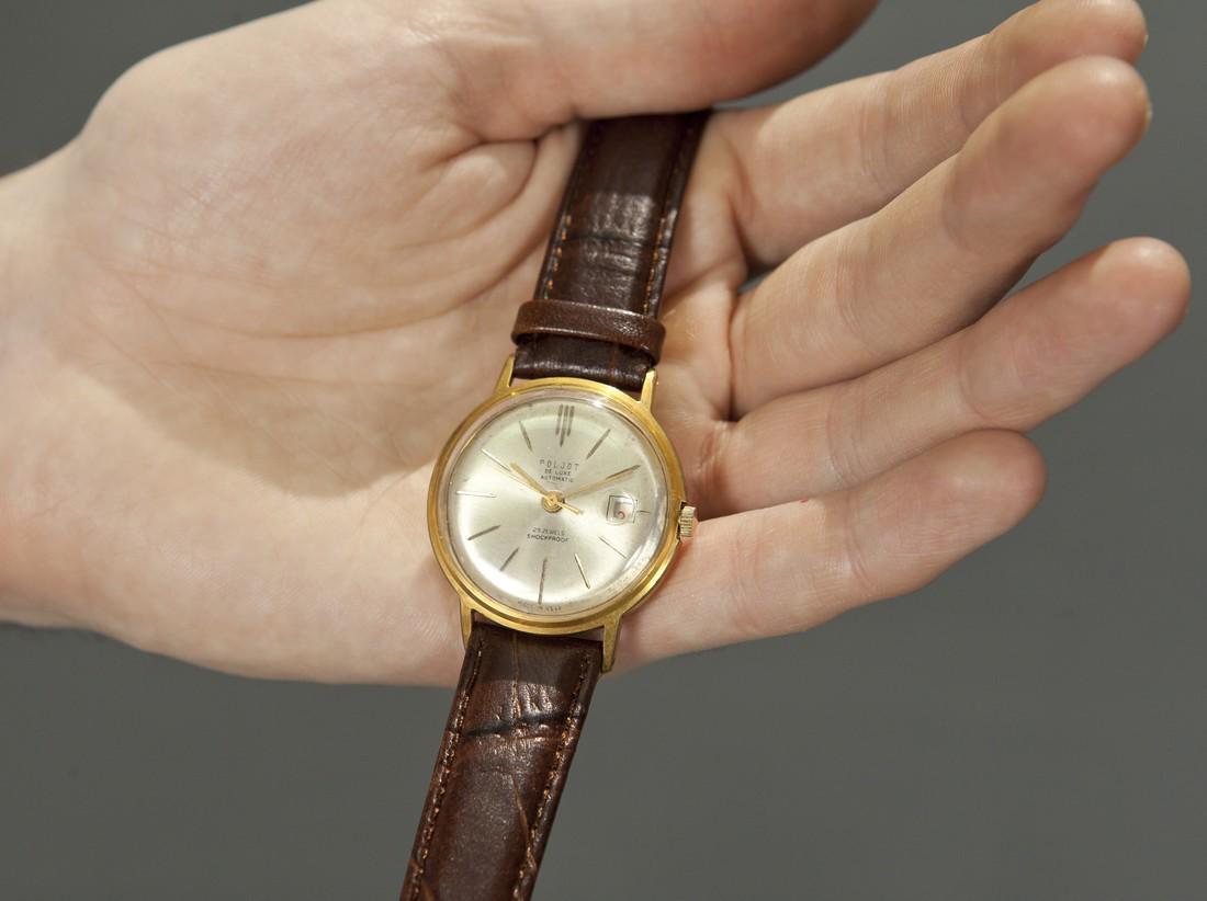 Poljot deluxe automatic vintage men wrist watch: Band material: Leather Gold, Stainless steel Poljot deluxe automatic vintage men wrist watch russian antique unisex white USSR watches Vintage watch Poljot, Soviet men's watch, watches for men, watch