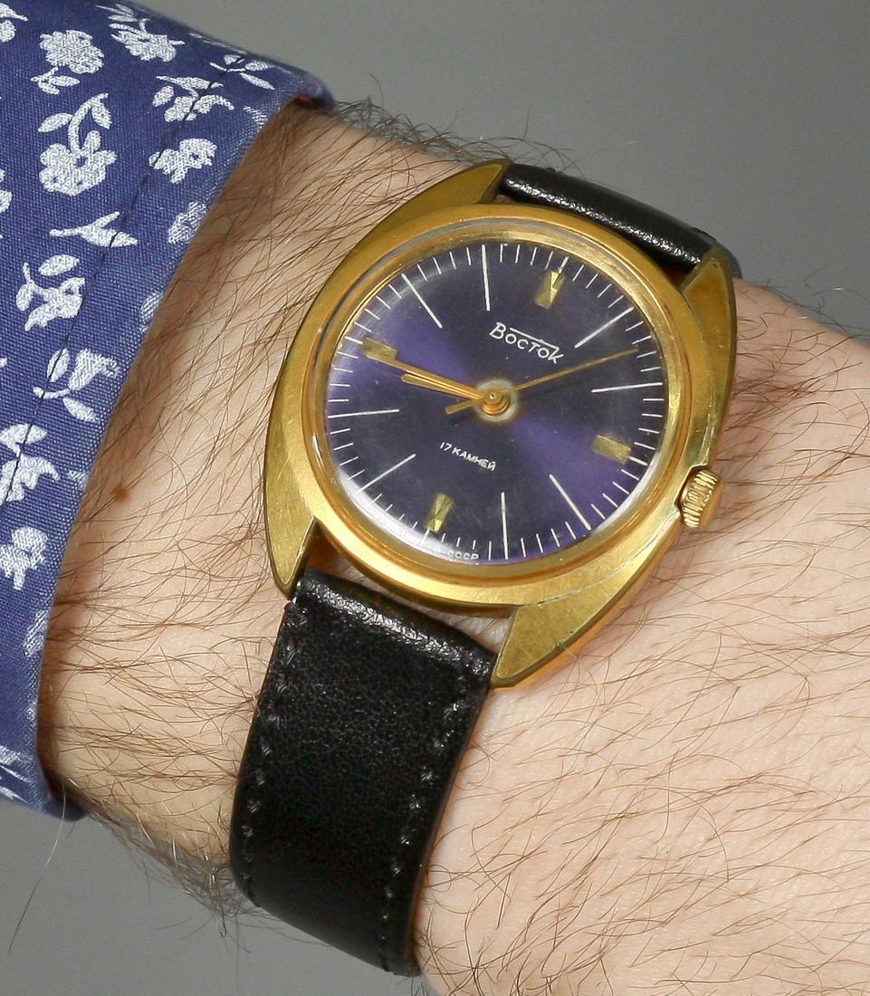 Wostok vintage men wrist watch russian antique unisex: Materials Band material: Leather Gold, Stainless steel Wostok vintage men wrist watch russian antique unisex white USSR watches ?11 Watch - "Wostok" Specifications: - diametr ( not including the crown