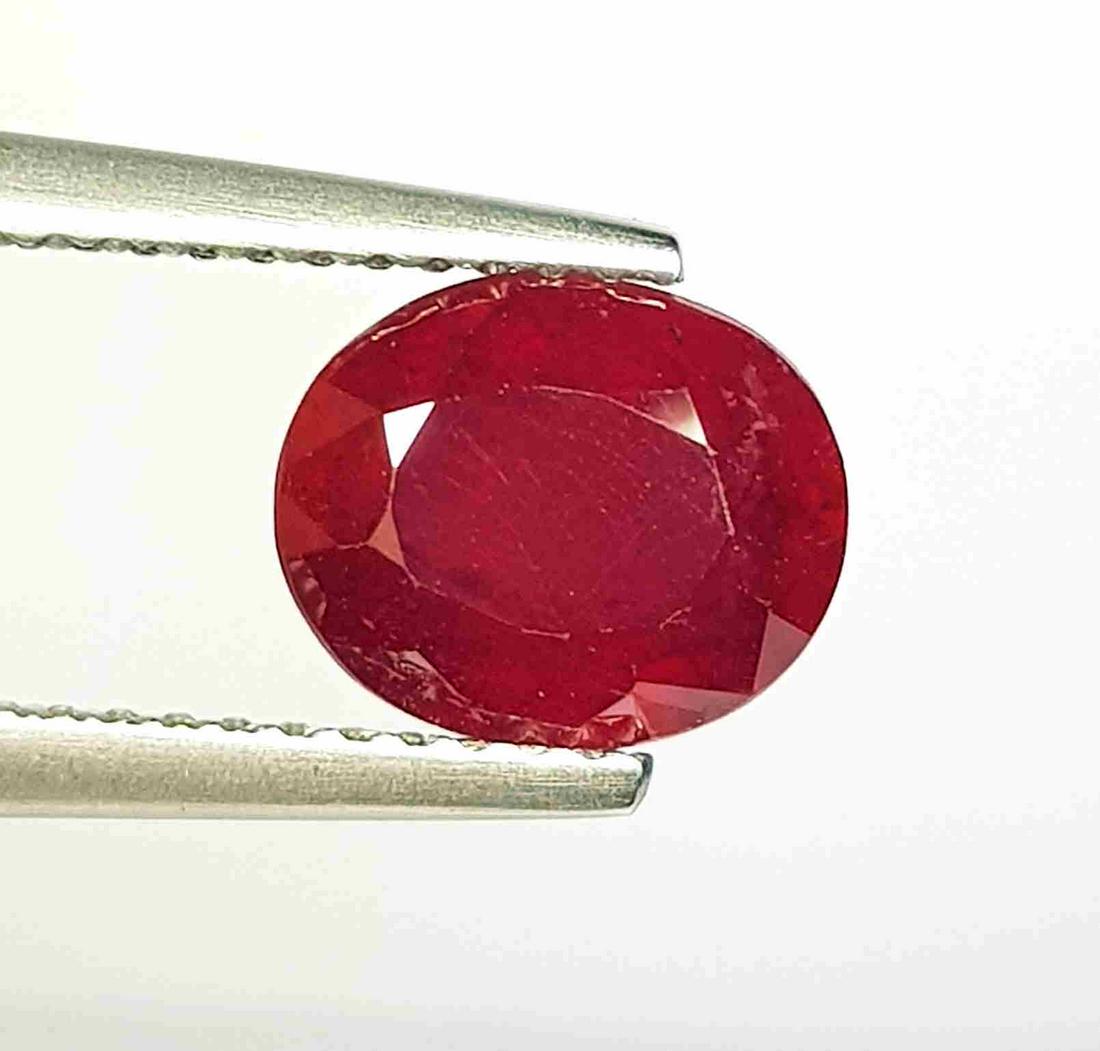 2.76 Ct  Natural Ruby Oval Cut (1 of 4)