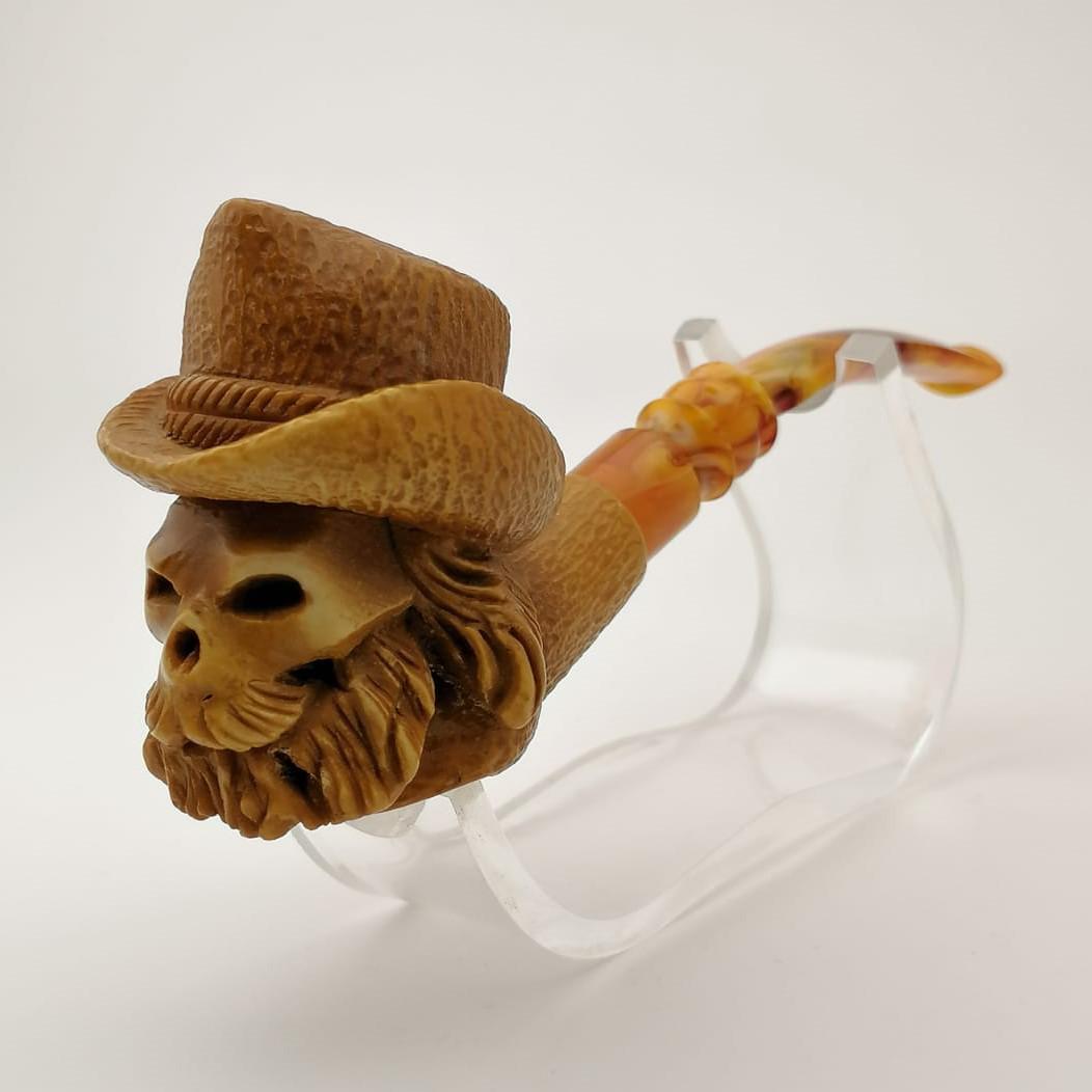 Cowboy Skull,Hand carved Meerschaum Pipe: Title: Cowboy Skull,Hand carved Meerschaum Pipe Materials: Meerschaum Dimension: 5.7 inch(14.5cm) Additional Information: Cowboy Skull,Hand carved Meerschaum Pipe. Made in Turkey,Eskisehir by Meerscha