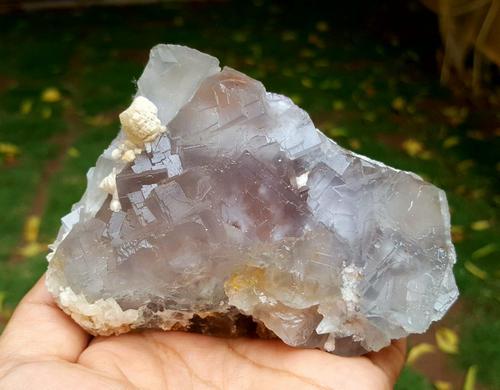 FLUORITE SPECIMEN WITH PHANTOM-GROWTH ZONING - 455.5 (1 of 3)