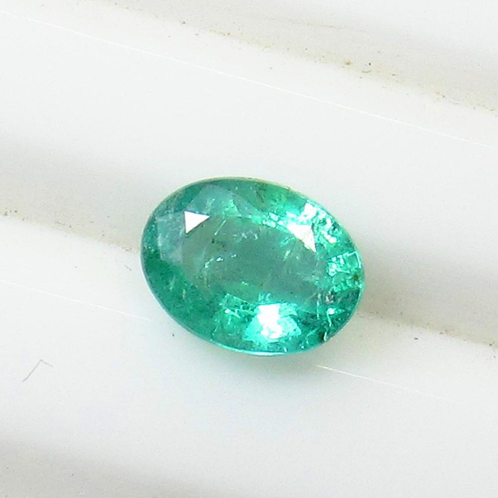 1.15 Ct Natural Zambian Emerald Oval Cut (1 of 2)