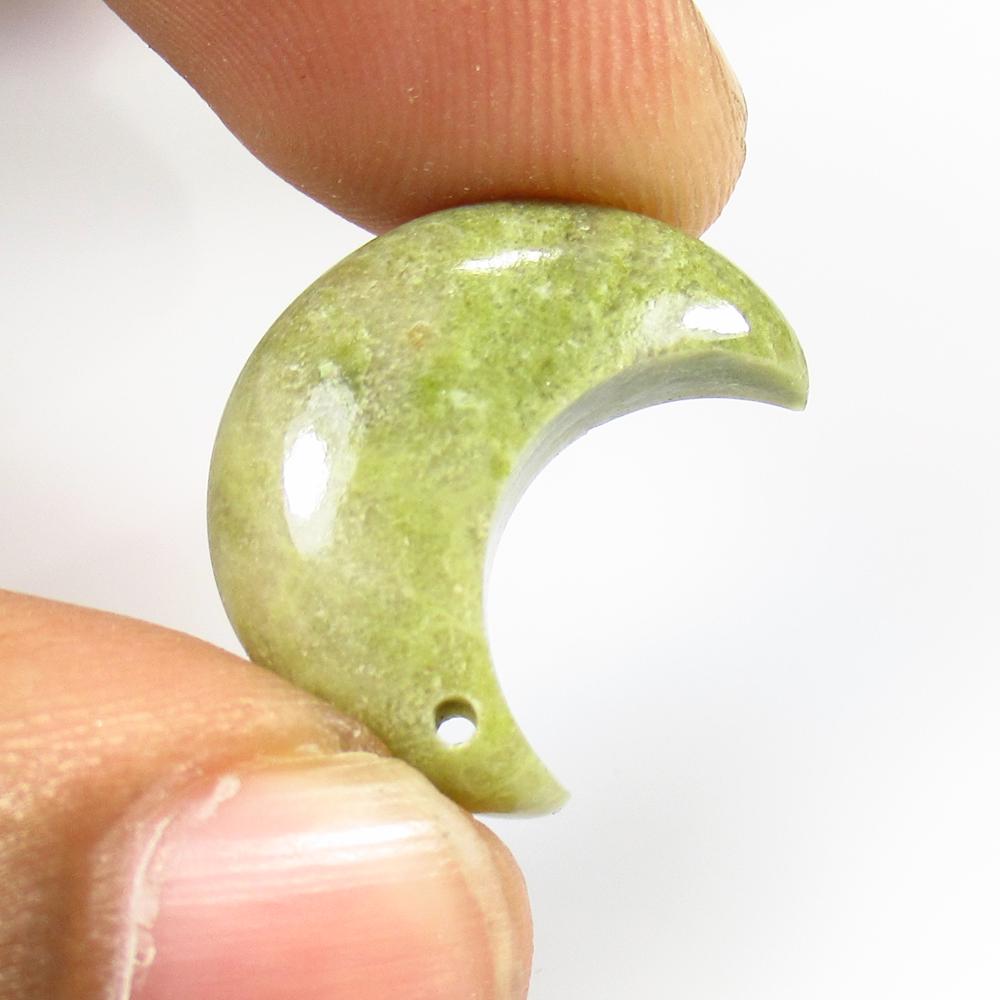 10.82 Ct Natural Drilled Jasper Quartz Half Moon Cab: No Reserve! Title: 10.82 Ct Natural Drilled Jasper Quartz Half Moon Cab Stone Clarity: Opaque Gemstone: Natural Jasper Quartz Carat Weight: 10.82 Dimensions: US - 8 mm Additional Information: Drilled