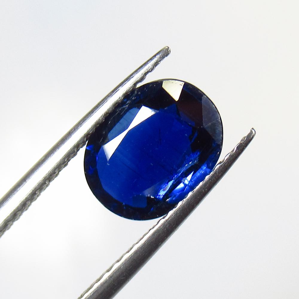 2.00 Ct Natural Deep Blue Kyanite Oval Cut (1 of 2)