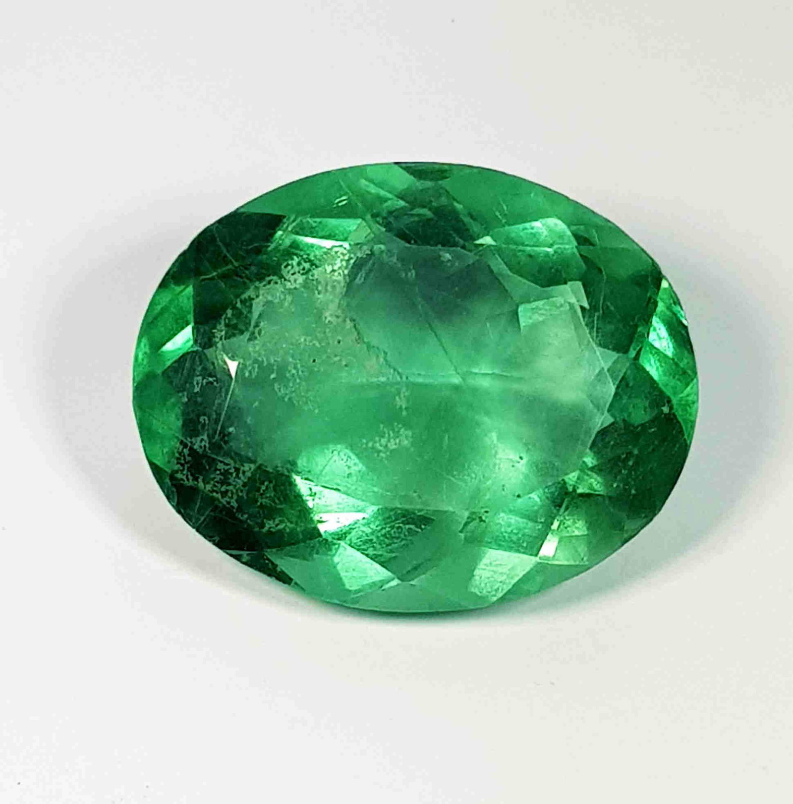 Natural Green Fluorite Oval Cut 35.85 ct (1 of 4)